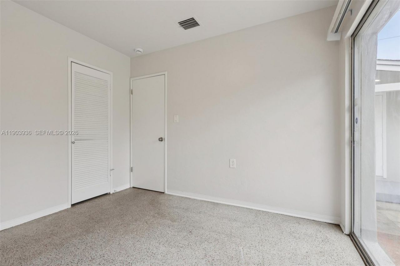 1213 NE 13th St, Fort Lauderdale, FL 33304 Photo