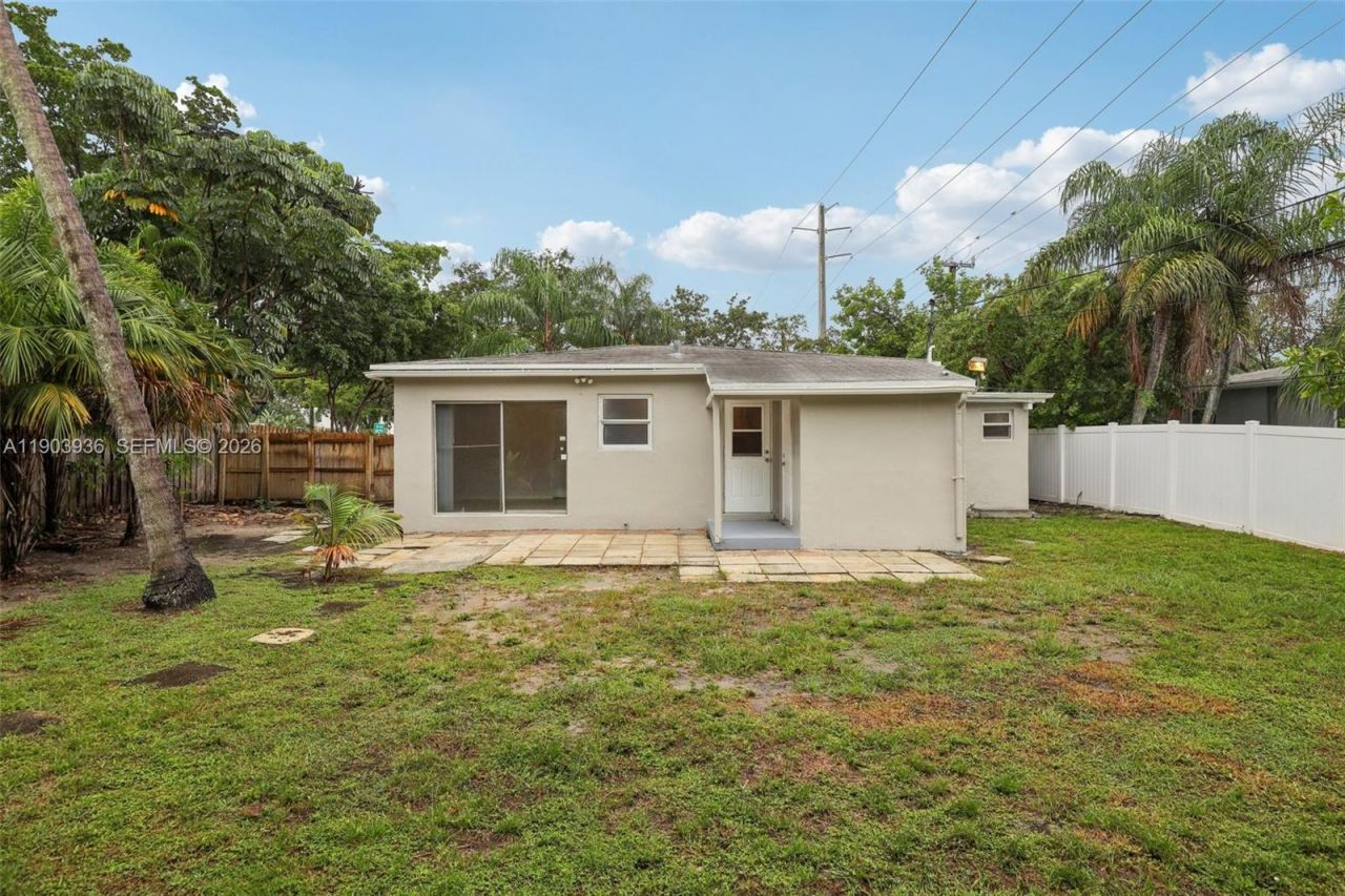 1213 NE 13th St, Fort Lauderdale, FL 33304 Photo