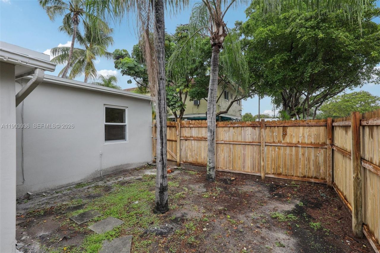 1213 NE 13th St, Fort Lauderdale, FL 33304 Photo
