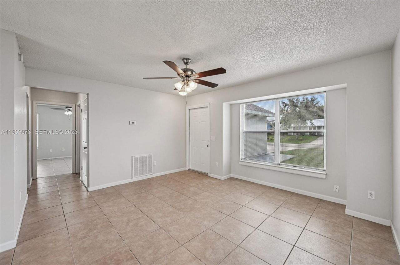 846 SE Cavern Ave, Port Saint Lucie, FL 34983 Photo