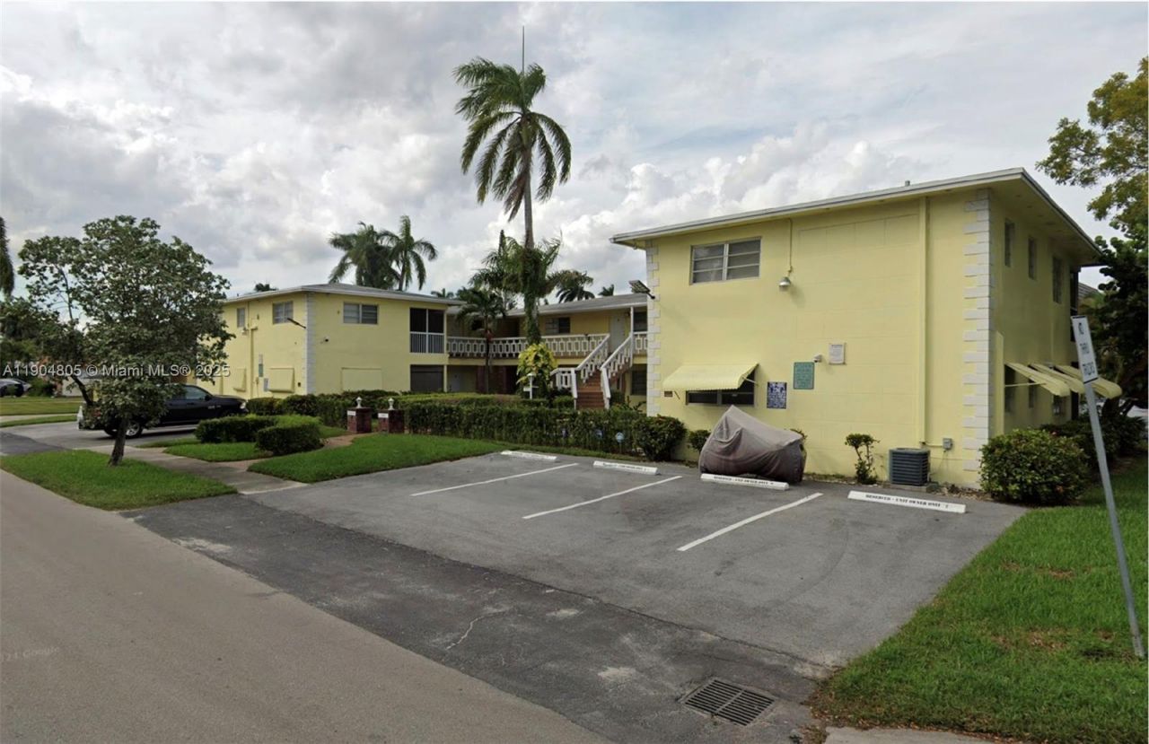 1501 Arthur St, Unit 7, Hollywood, FL 33020 Photo