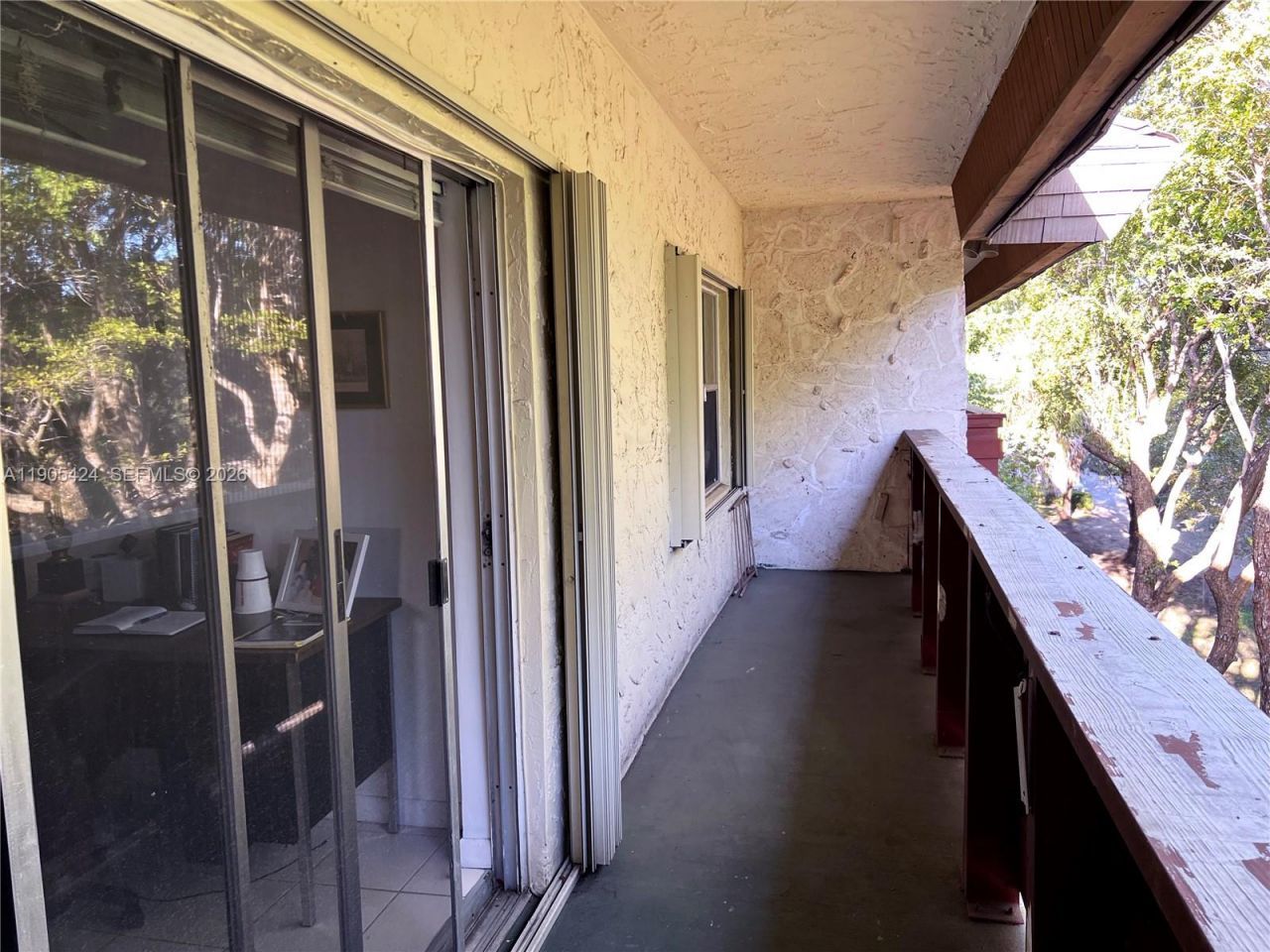 1205 Mariposa Ave, Unit 402, Coral Gables, FL 33146 Photo