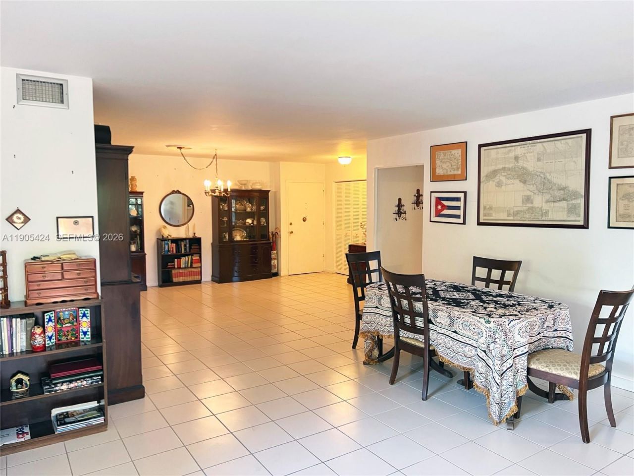 1205 Mariposa Ave, Unit 402, Coral Gables, FL 33146 Photo