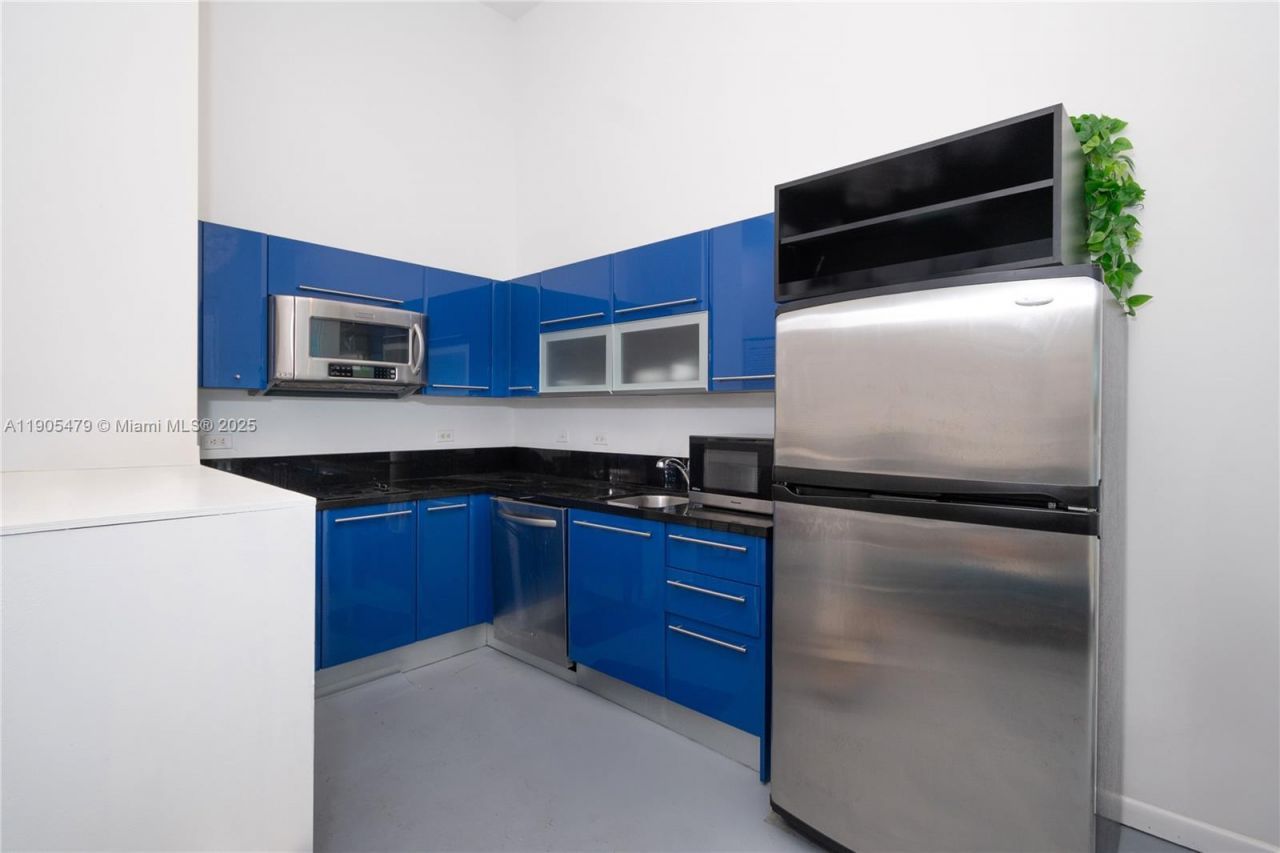 253 NE 2nd Street, Unit 315, Miami, FL 33132 Photo