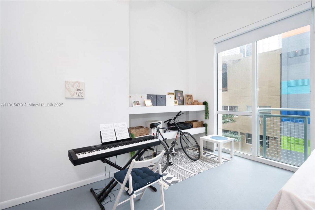 253 NE 2nd Street, Unit 315, Miami, FL 33132 Photo