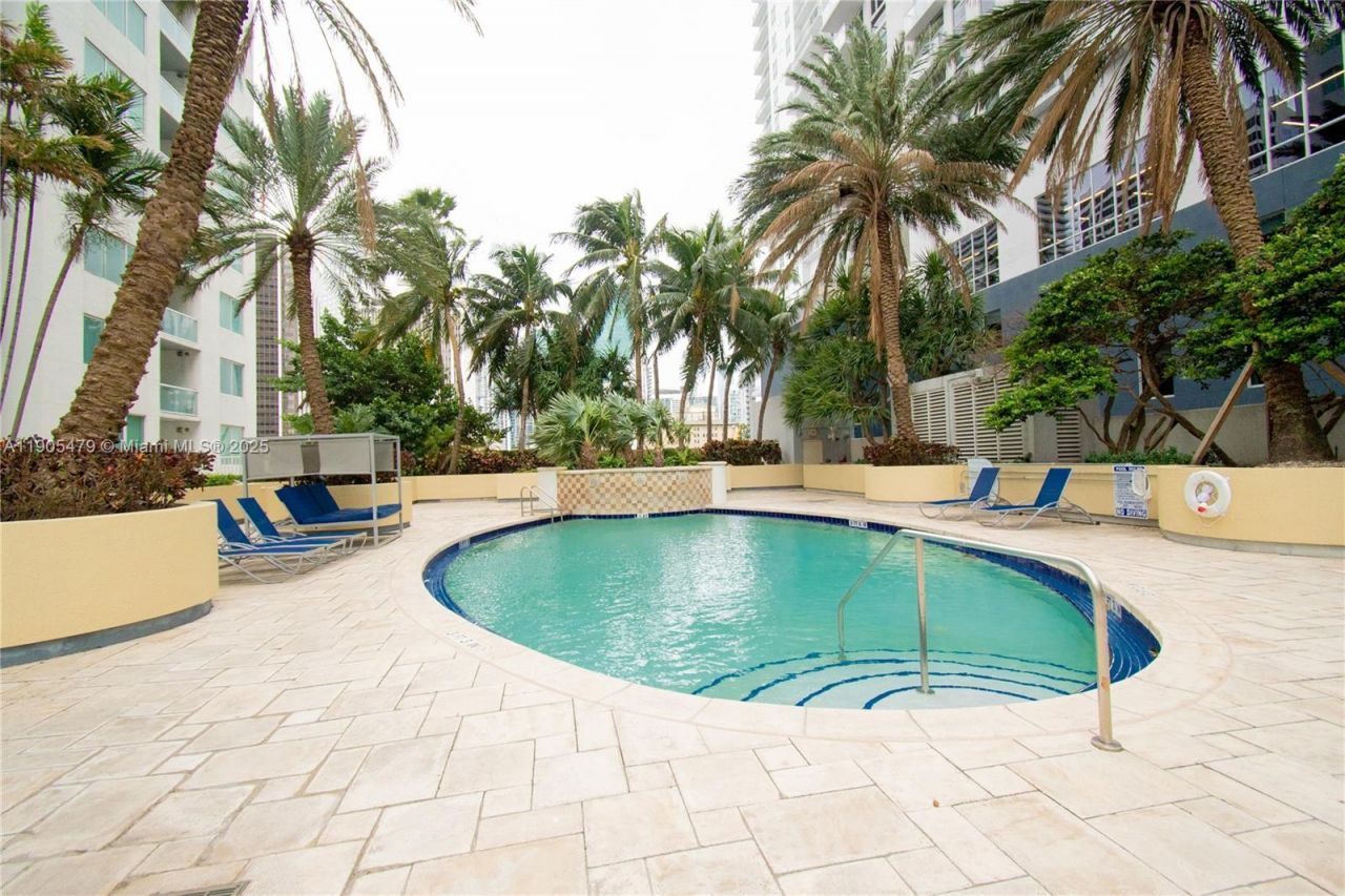 253 NE 2nd Street, Unit 315, Miami, FL 33132 Photo