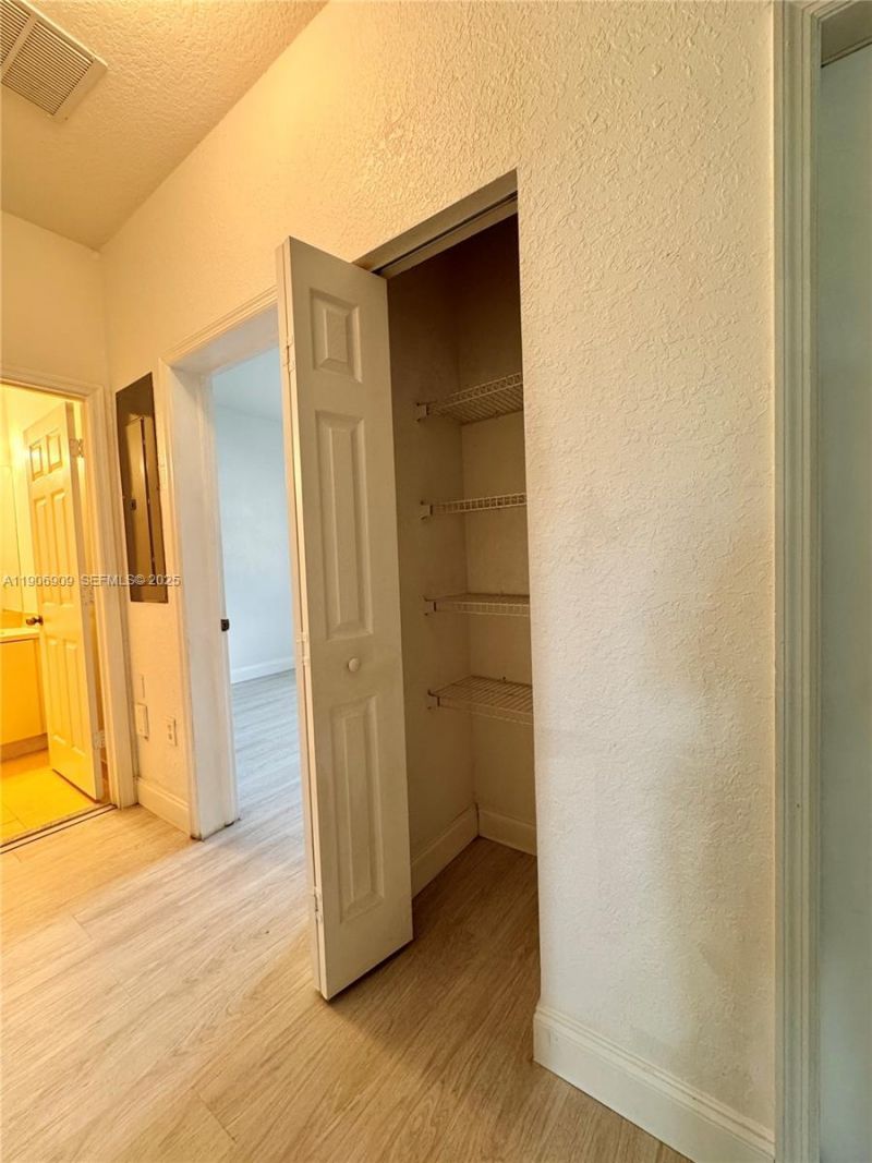 2590 NE 3rd Dr, Unit 203, Homestead, FL 33033 Photo