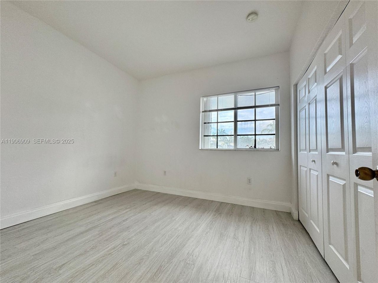 2590 NE 3rd Dr, Unit 203, Homestead, FL 33033 Photo