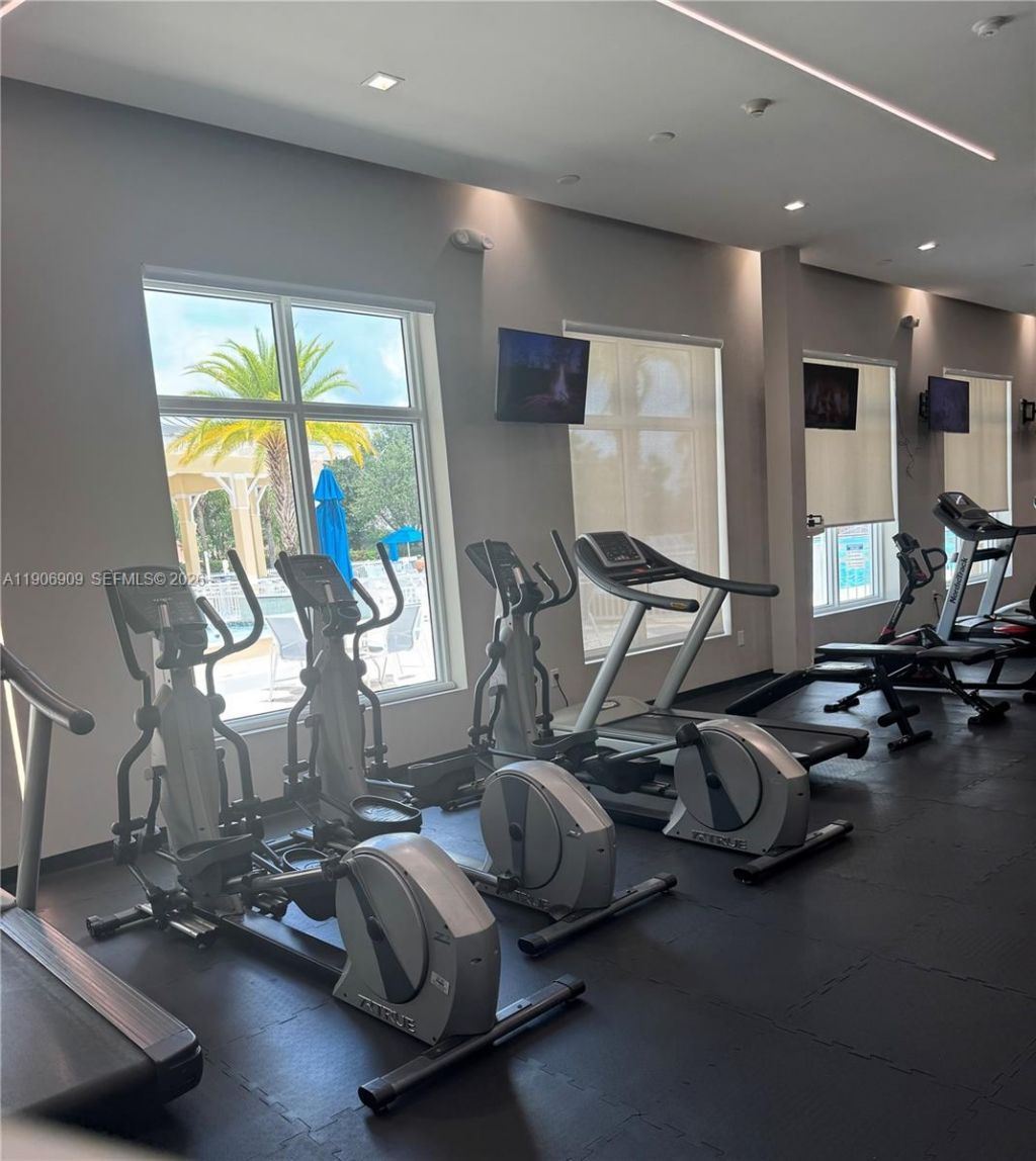 2590 NE 3rd Dr, Unit 203, Homestead, FL 33033 Photo