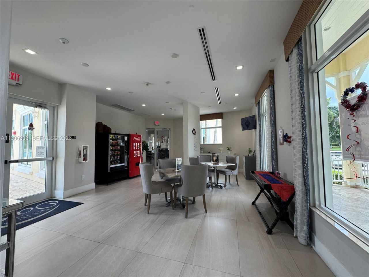 2590 NE 3rd Dr, Unit 203, Homestead, FL 33033 Photo