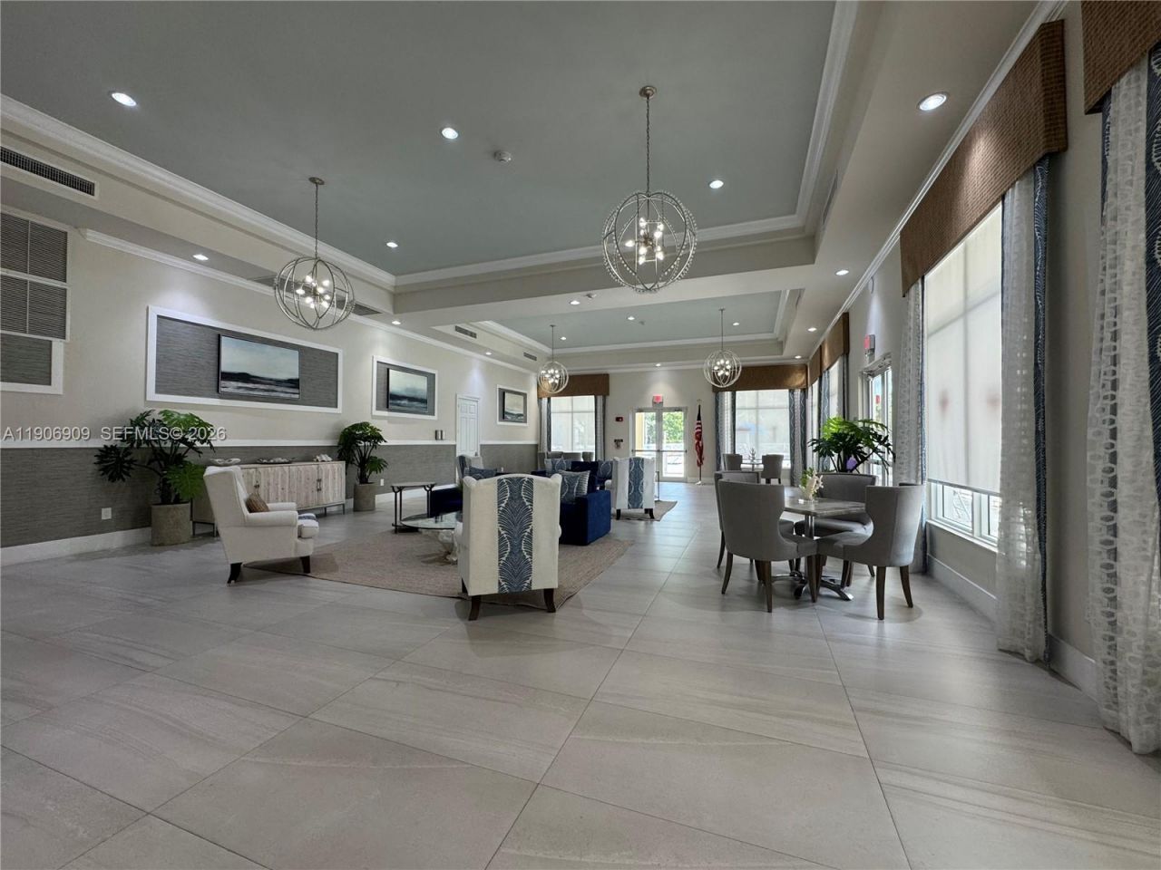 2590 NE 3rd Dr, Unit 203, Homestead, FL 33033 Photo