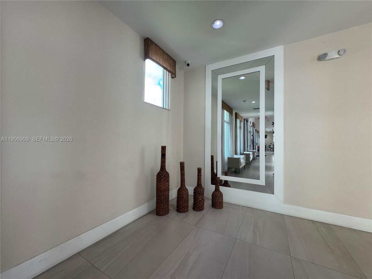 2590 NE 3rd Dr, Unit 203, Homestead, FL 33033 Photo