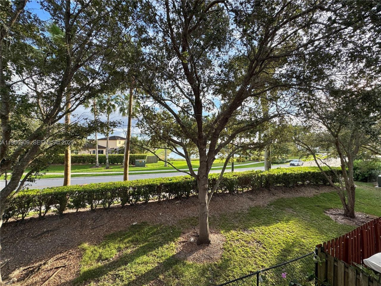 2590 NE 3rd Dr, Unit 203, Homestead, FL 33033 Photo