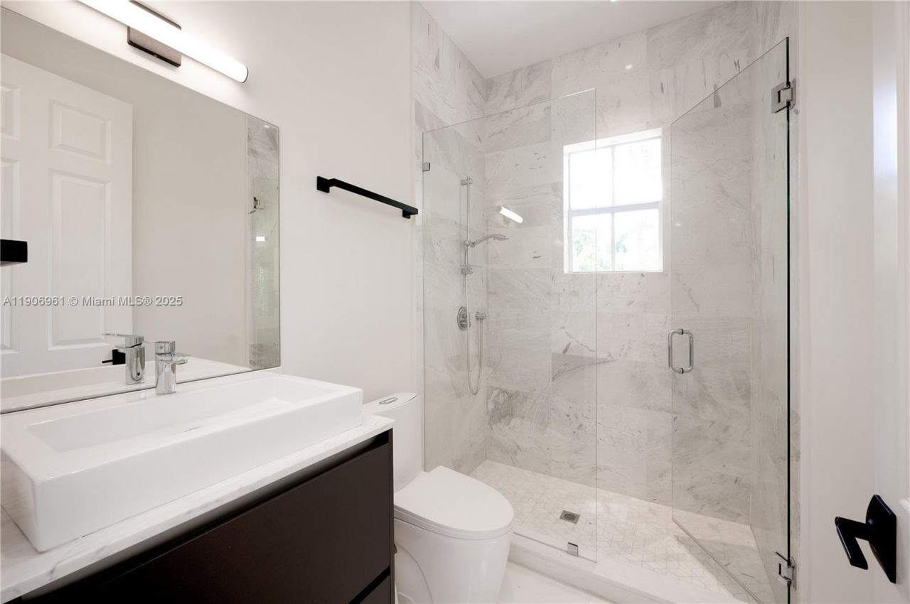 680 Destacada Ave, Coral Gables, FL 33156 Photo