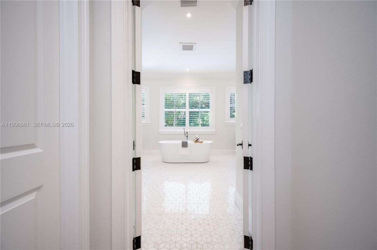 680 Destacada Ave, Coral Gables, FL 33156 Photo