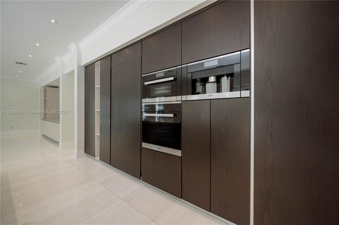 680 Destacada Ave, Coral Gables, FL 33156 Photo