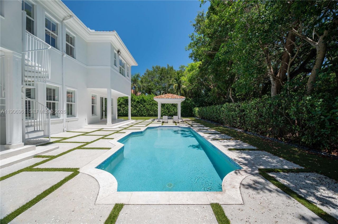 680 Destacada Ave, Coral Gables, FL 33156 Photo