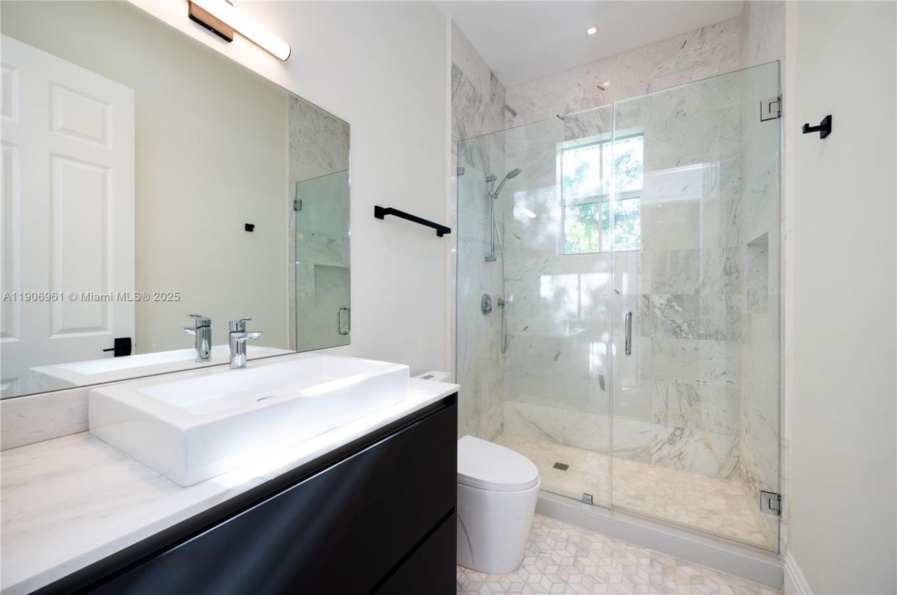 680 Destacada Ave, Coral Gables, FL 33156 Photo