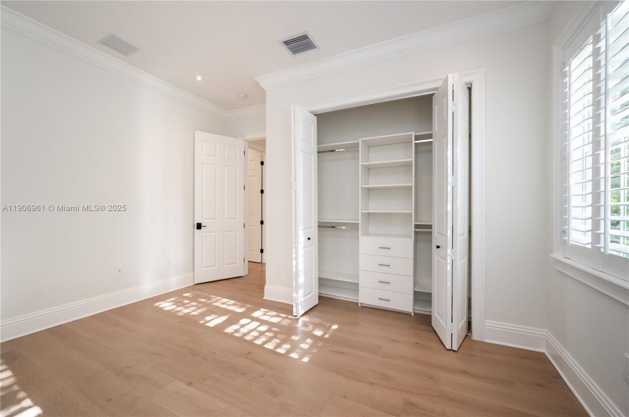 680 Destacada Ave, Coral Gables, FL 33156 Photo