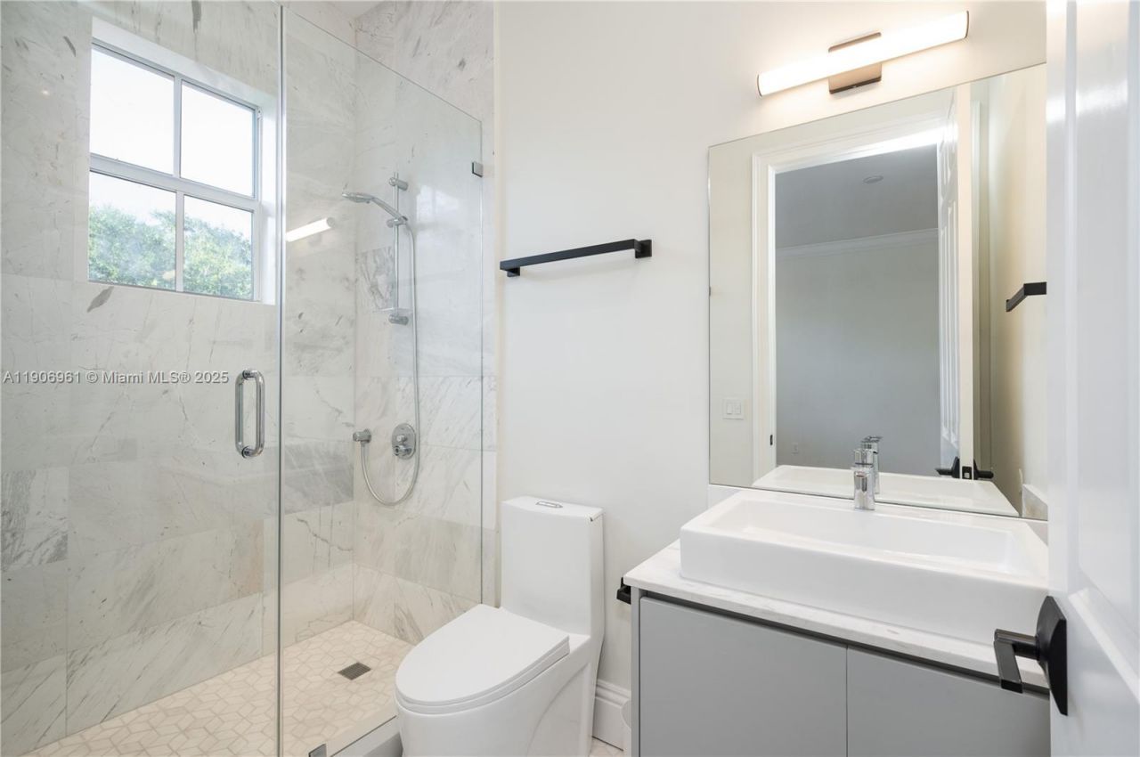 680 Destacada Ave, Coral Gables, FL 33156 Photo