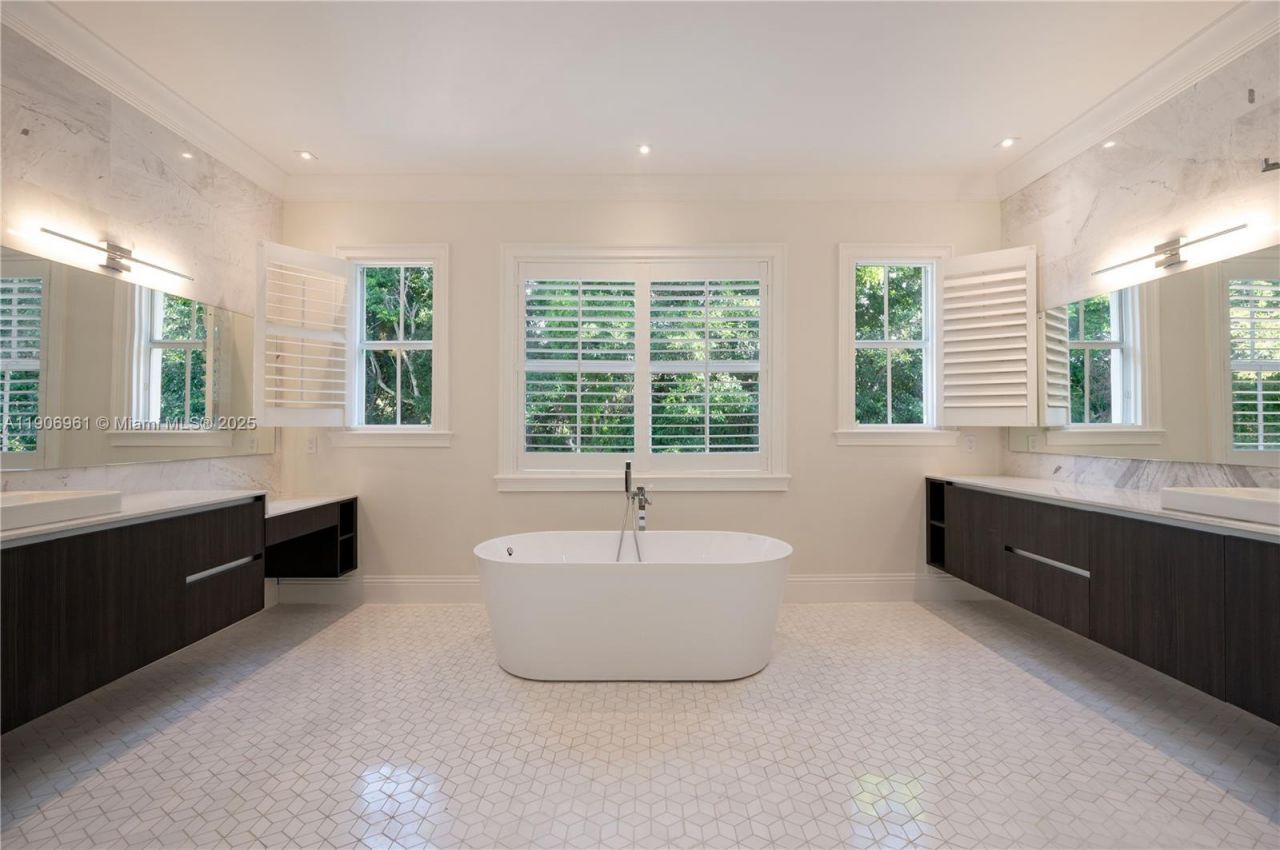 680 Destacada Ave, Coral Gables, FL 33156 Photo