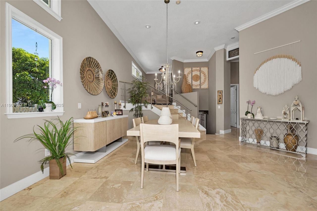 8025 SW 91st Ave, Miami, FL 33173 Photo