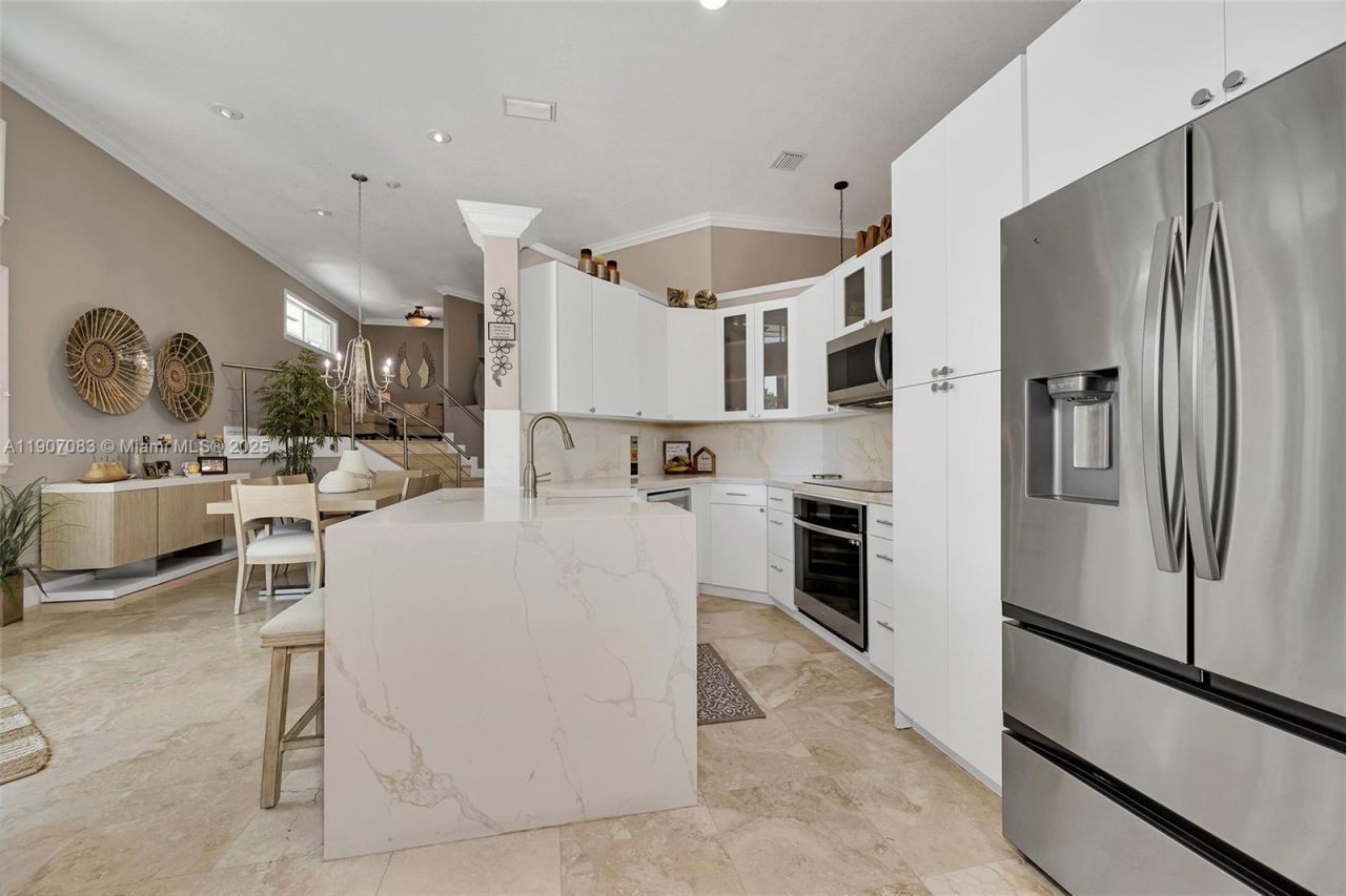 8025 SW 91st Ave, Miami, FL 33173 Photo