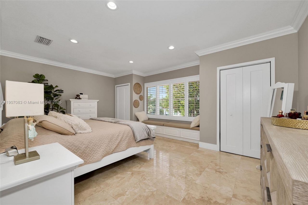 8025 SW 91st Ave, Miami, FL 33173 Photo