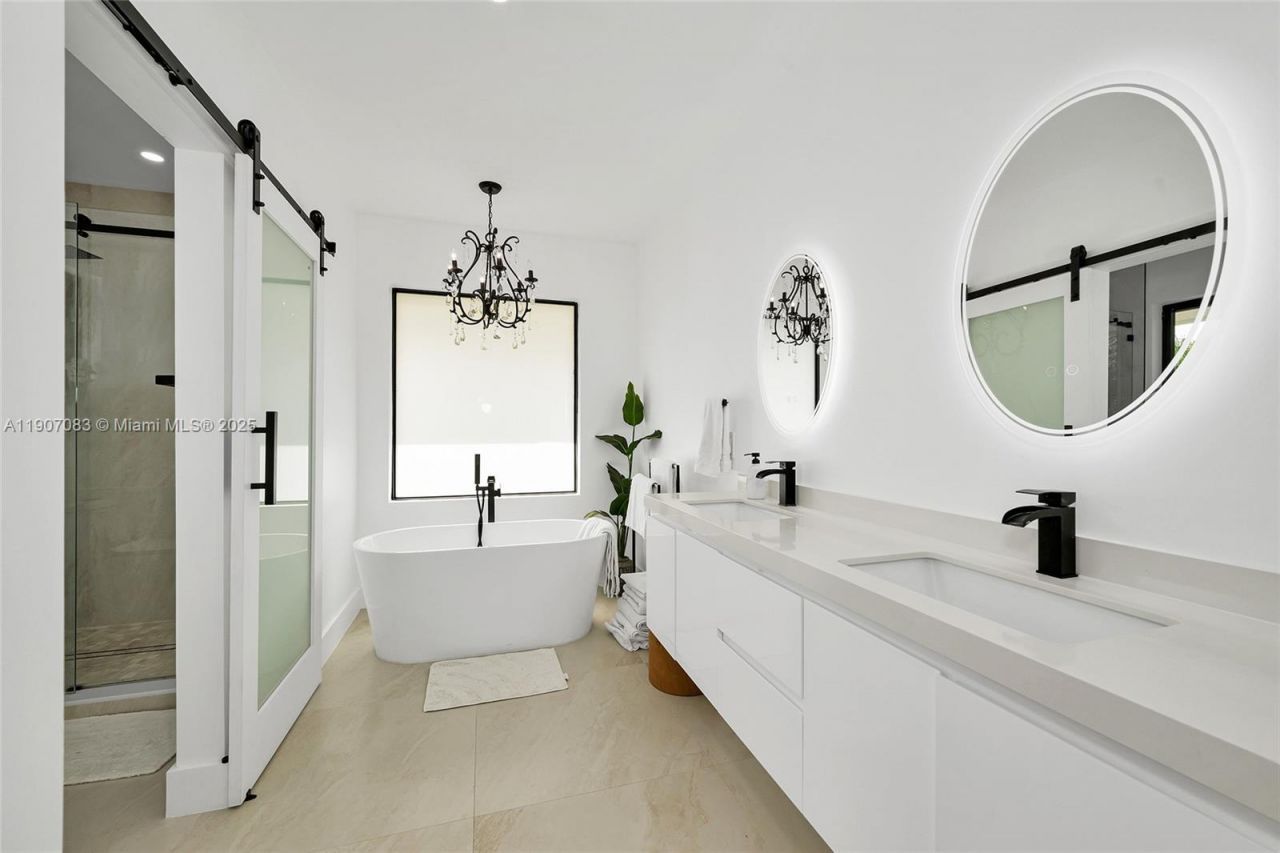 8025 SW 91st Ave, Miami, FL 33173 Photo