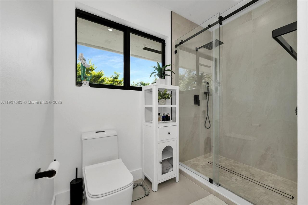 8025 SW 91st Ave, Miami, FL 33173 Photo