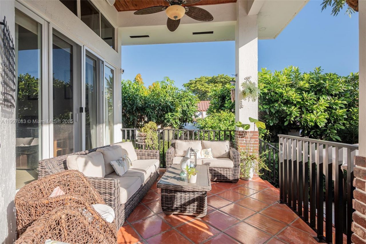 8025 SW 91st Ave, Miami, FL 33173 Photo