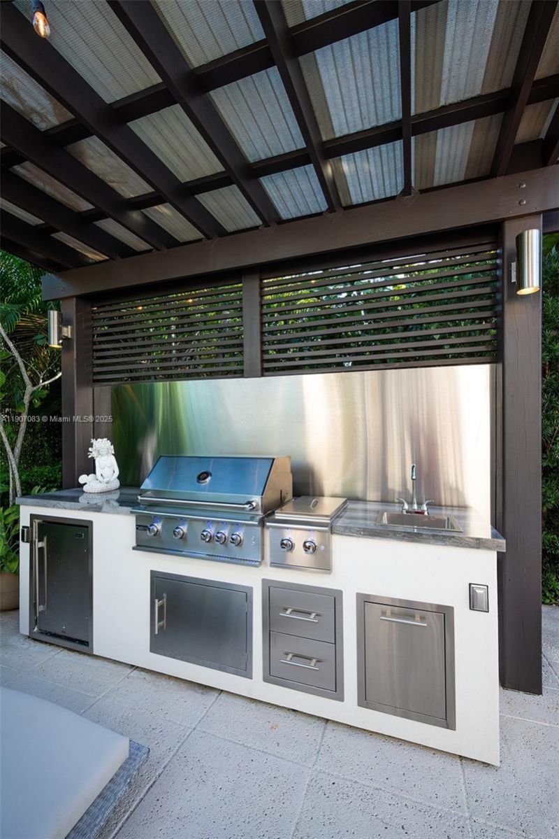 8025 SW 91st Ave, Miami, FL 33173 Photo