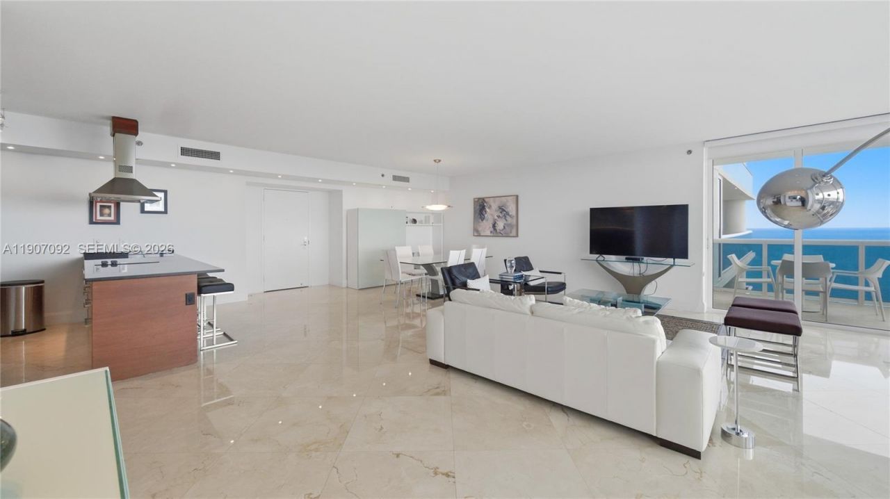 1850 S Ocean Dr, Unit 3805, Hallandale Beach, FL 33009 Photo