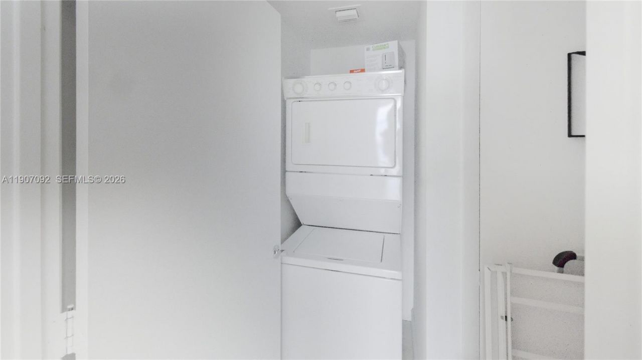 1850 S Ocean Dr, Unit 3805, Hallandale Beach, FL 33009 Photo