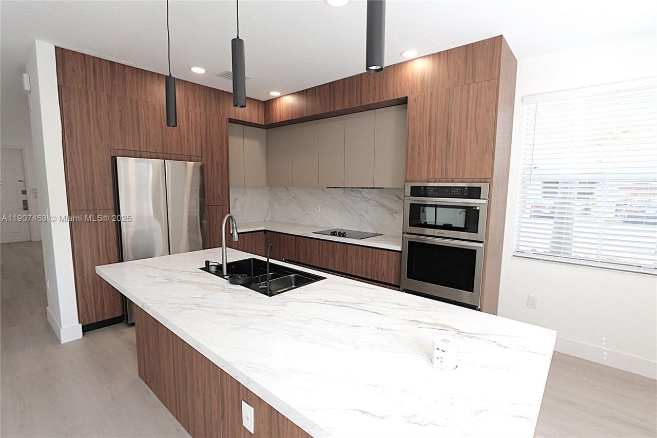 14928 SW 40th St, Miami, FL 33185 Photo