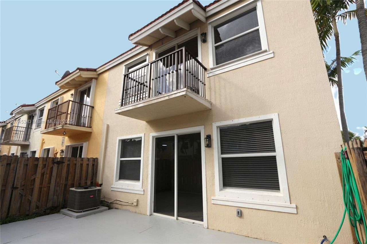 14928 SW 40th St, Miami, FL 33185 Photo