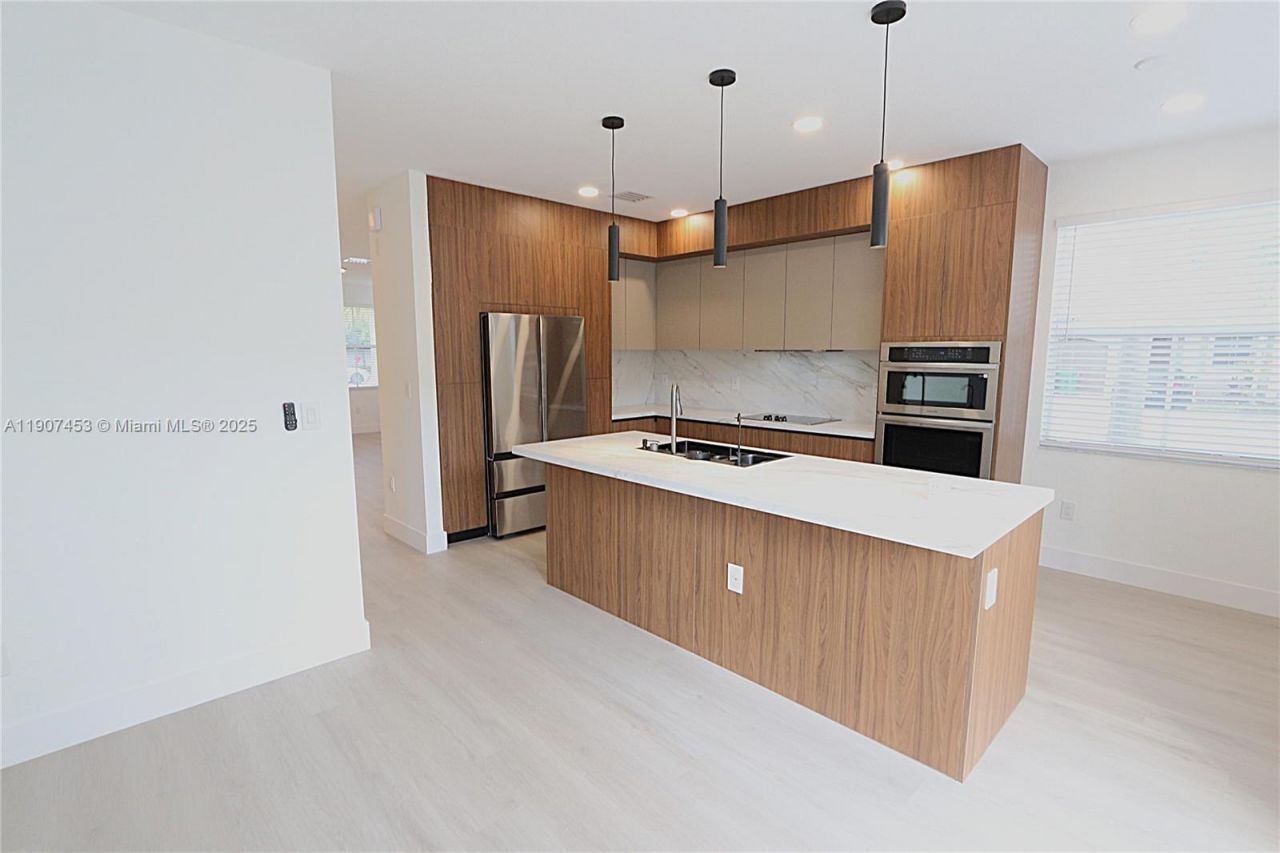 14928 SW 40th St, Miami, FL 33185 Photo