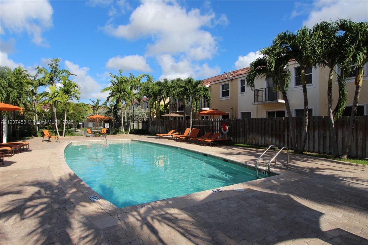 14928 SW 40th St, Miami, FL 33185 Photo