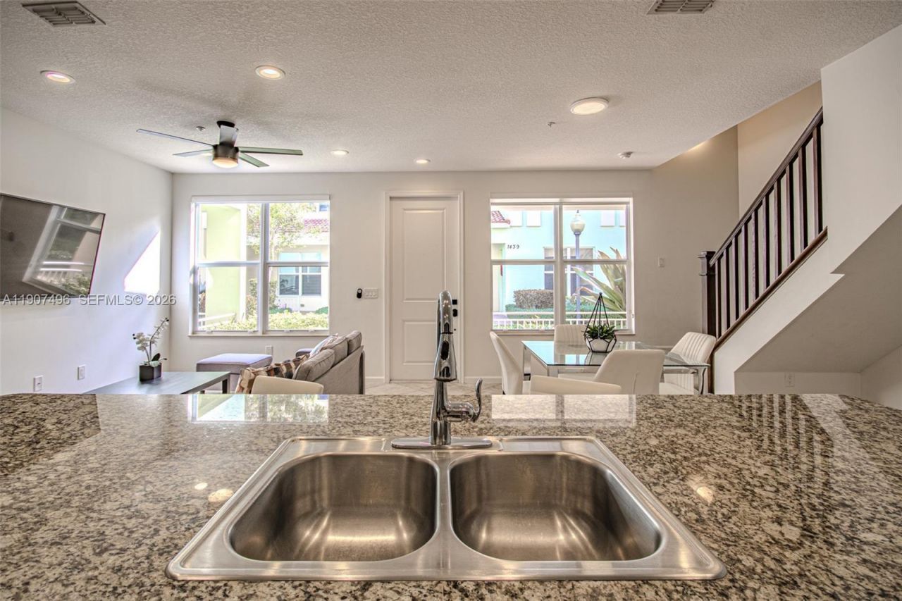 1430 NW 48th Dr, Boca Raton, FL 33431 Photo