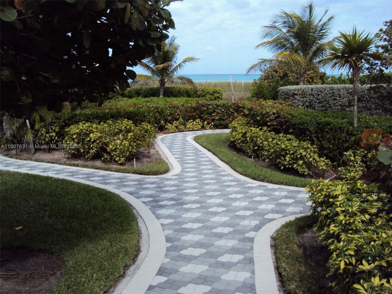 8877 Collins Ave, Unit 604, Surfside, FL 33154 Photo