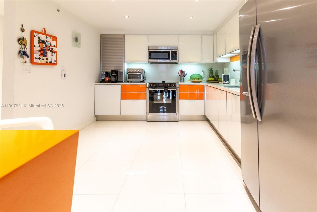 8877 Collins Ave, Unit 604, Surfside, FL 33154 Photo