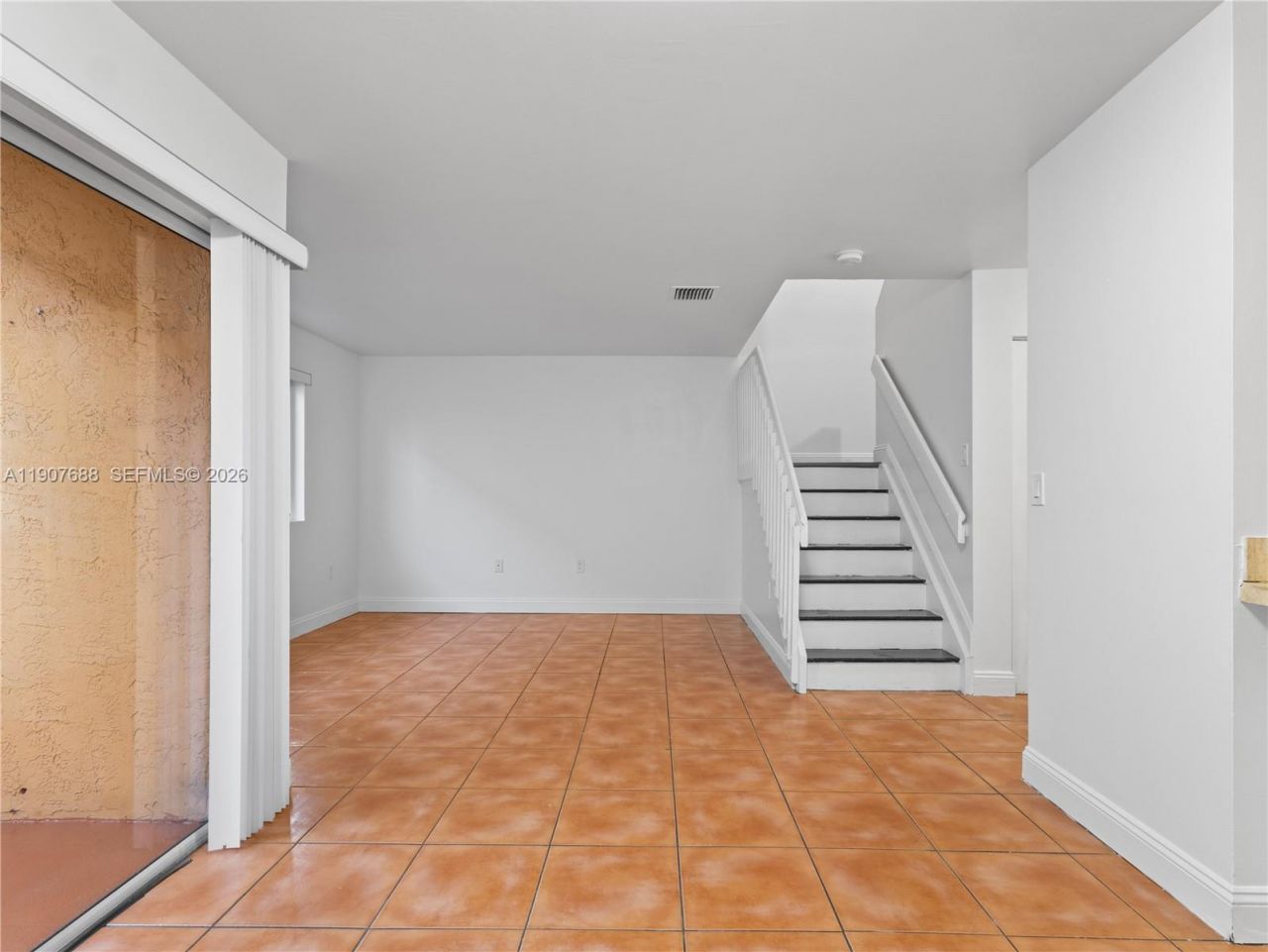 6205 Kendale Lakes Cir, Unit 290, Miami, FL 33183 Photo