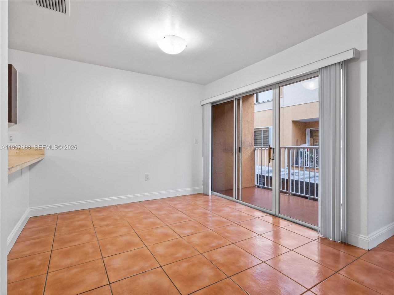 6205 Kendale Lakes Cir, Unit 290, Miami, FL 33183 Photo