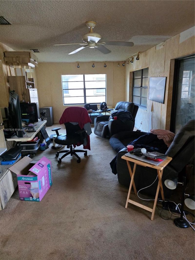 9803 NW 75th Ct, Tamarac, FL 33321 Photo