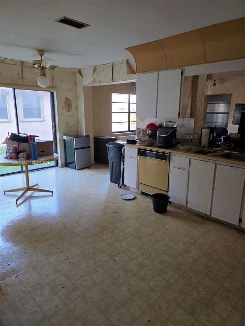 9803 NW 75th Ct, Tamarac, FL 33321 Photo