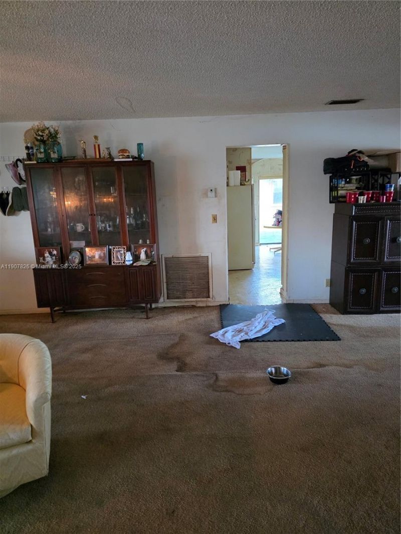 9803 NW 75th Ct, Tamarac, FL 33321 Photo