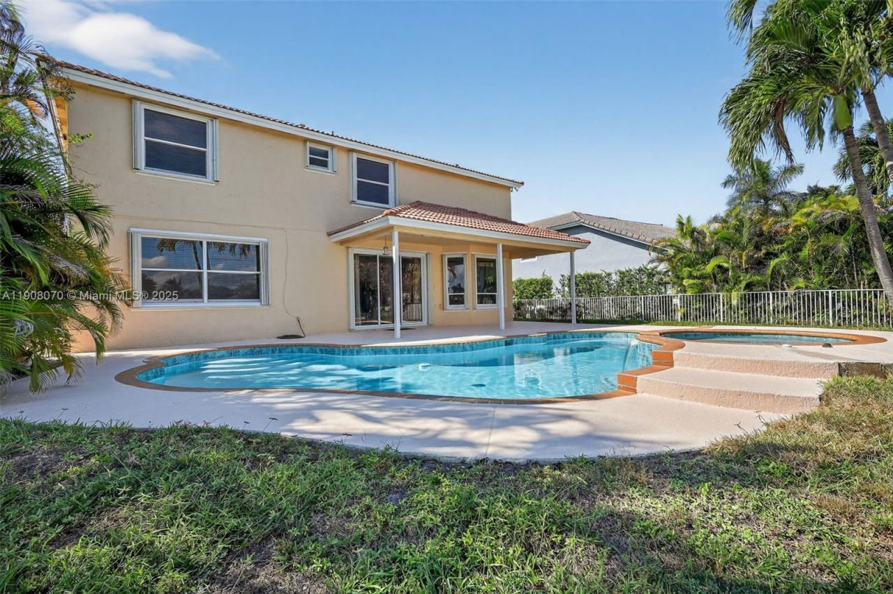 1351 NW 139th Ave, Pembroke Pines, FL 33028 Photo