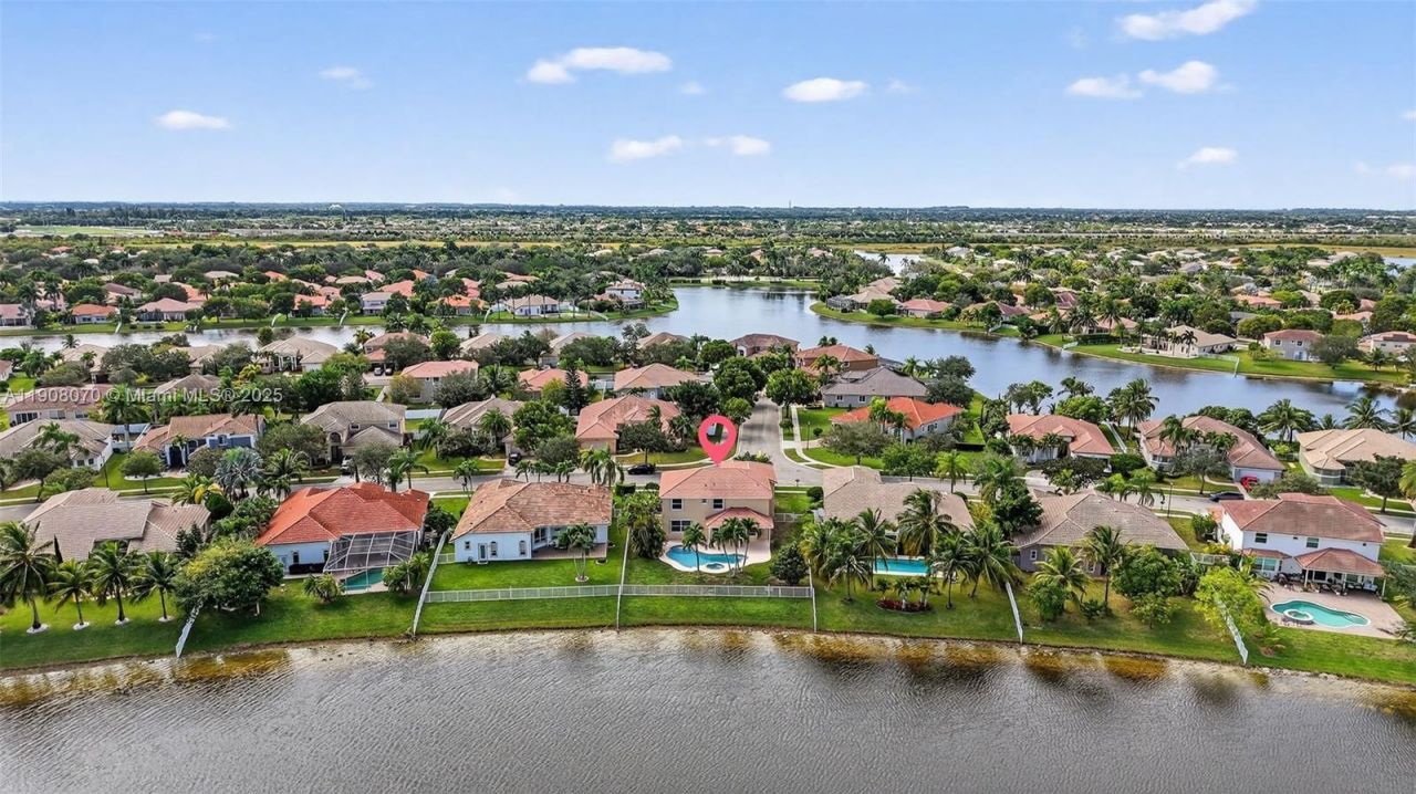 1351 NW 139th Ave, Pembroke Pines, FL 33028 Photo