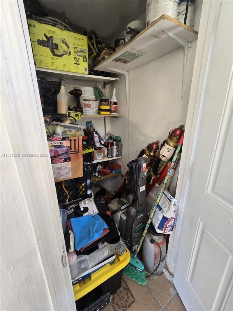 11152 SW 7th St, Sweetwater, FL 33174 Photo