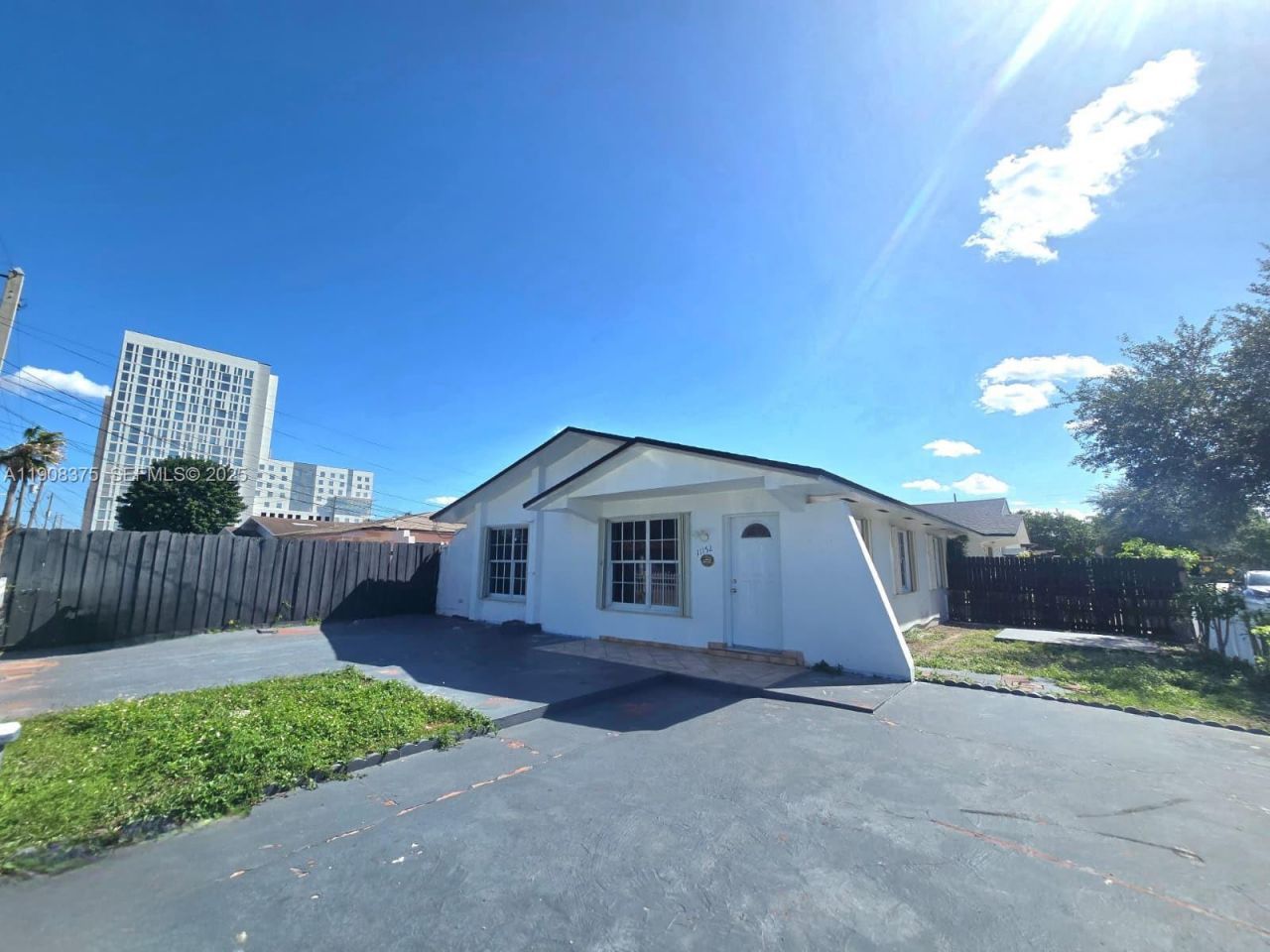 11152 SW 7th St, Sweetwater, FL 33174 Photo